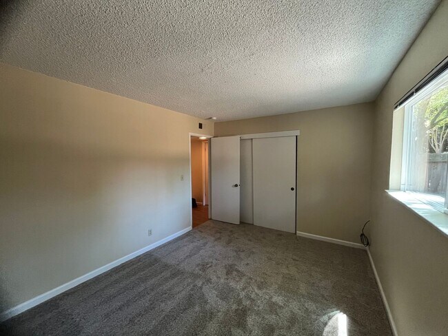 Building Photo - Cowell 4808-4810