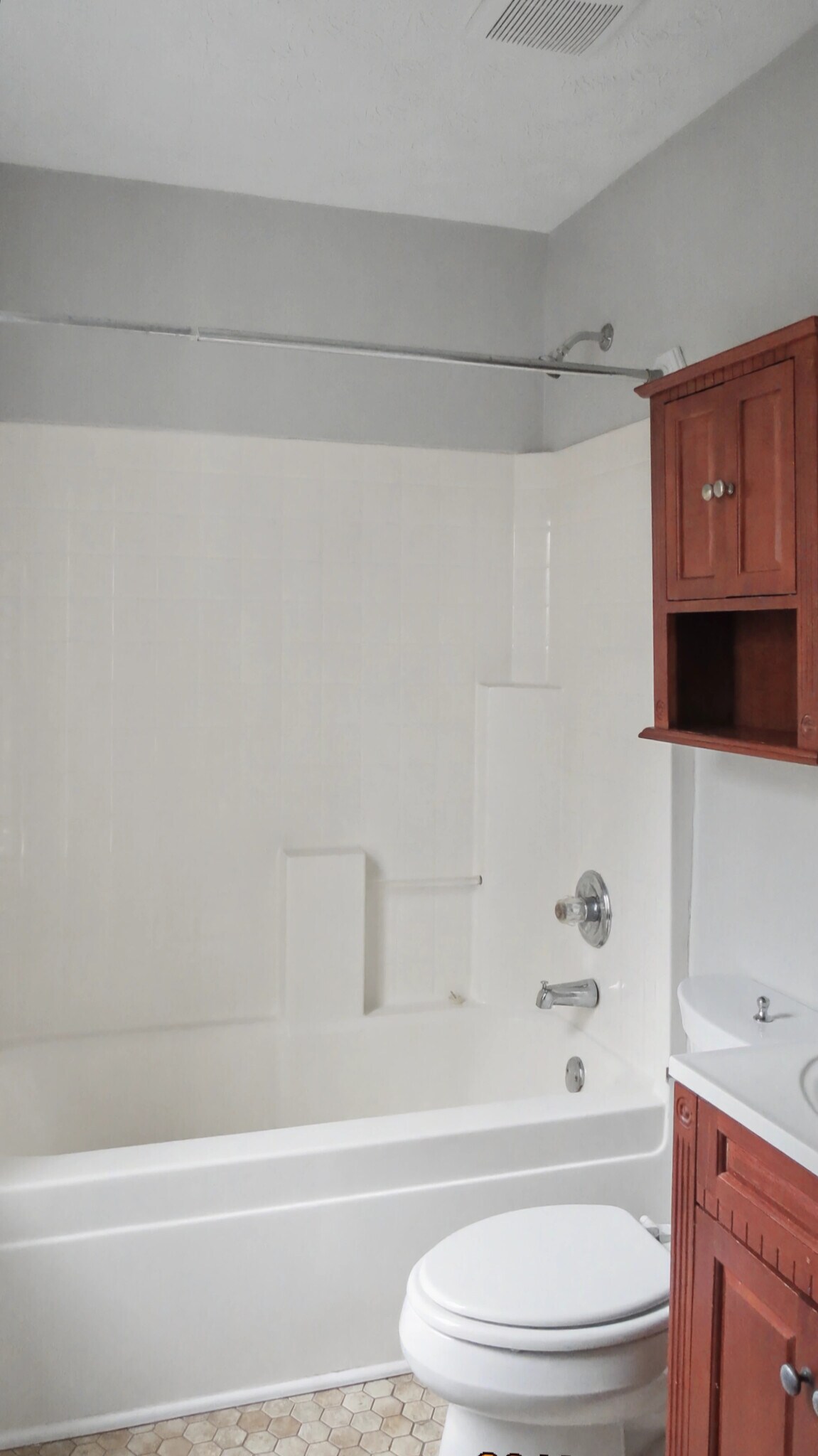 Building Photo - 21 Timber Ridge Dr