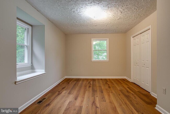 Building Photo - 3084 Eutaw Forest Dr