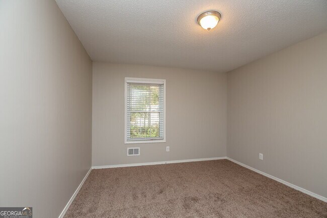 Building Photo - 113 Brookhaven Ln