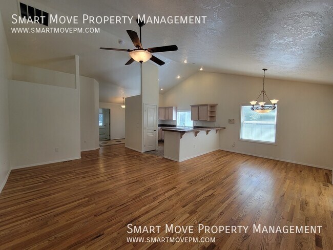 Building Photo - 9978 W Sleepy Hollow Ln