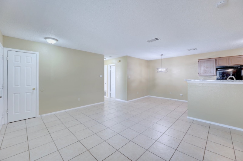 Building Photo - 12302 Dellrey Dr