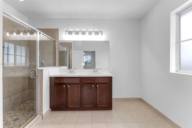 Building Photo - 27021 SW 140th Path