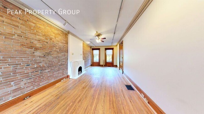 Building Photo - 32 E Hollister St