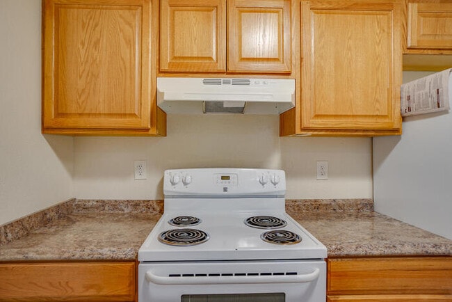 Building Photo - 13817 NE 35th Cir