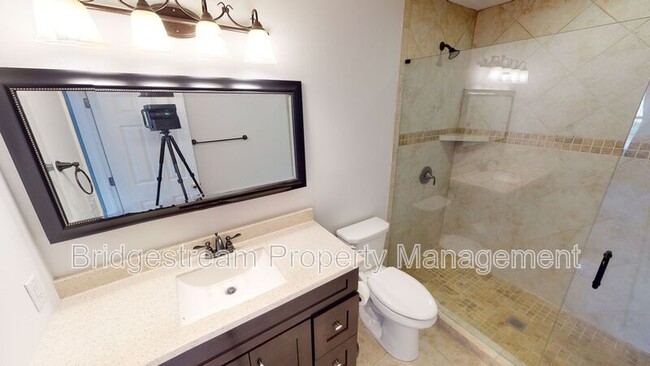 Building Photo - 355 Bishea Ct