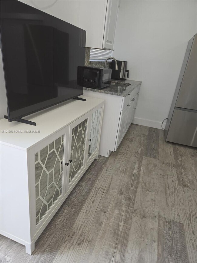 Building Photo - 11030 NW 18th St