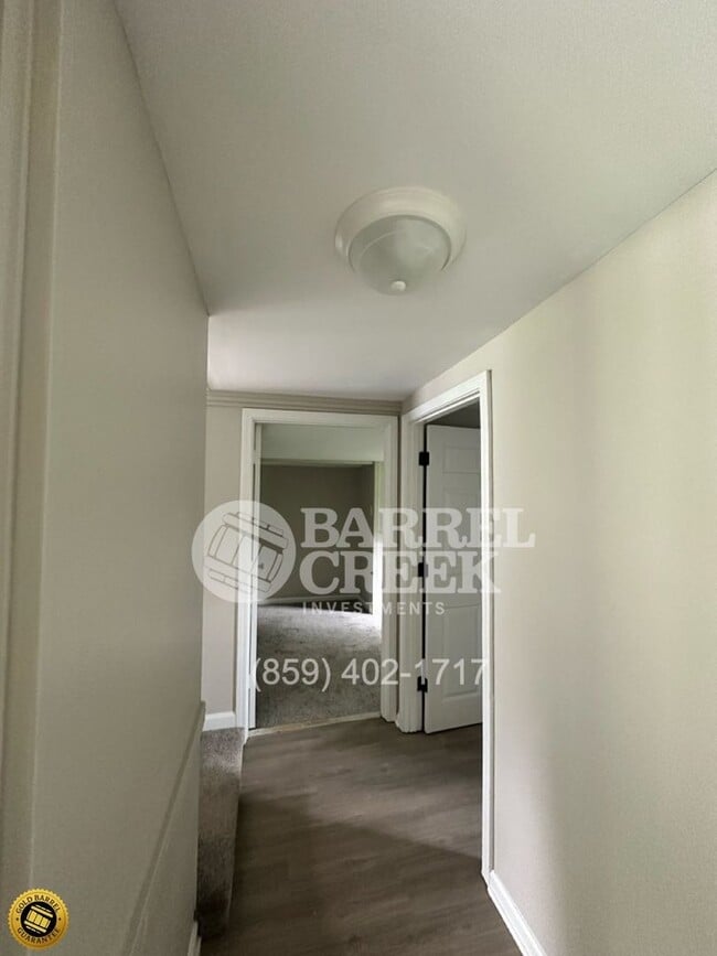 Building Photo - 115 Robertson Ln