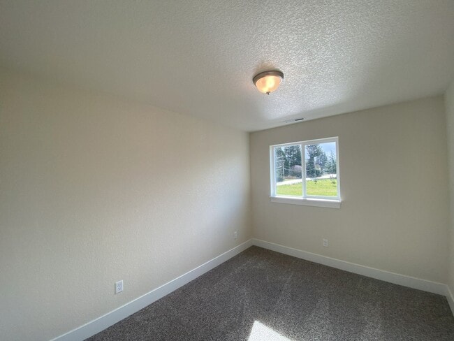 Building Photo - 2514 Justine Ln