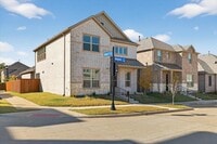 Building Photo - 1548 Euclid Aly