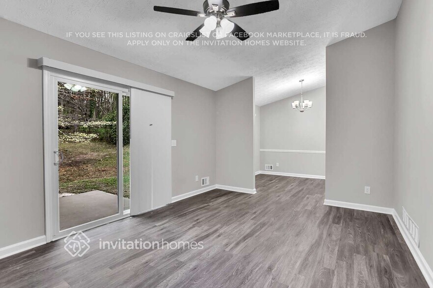 Building Photo - 2647 Peyton Woods Trail SW