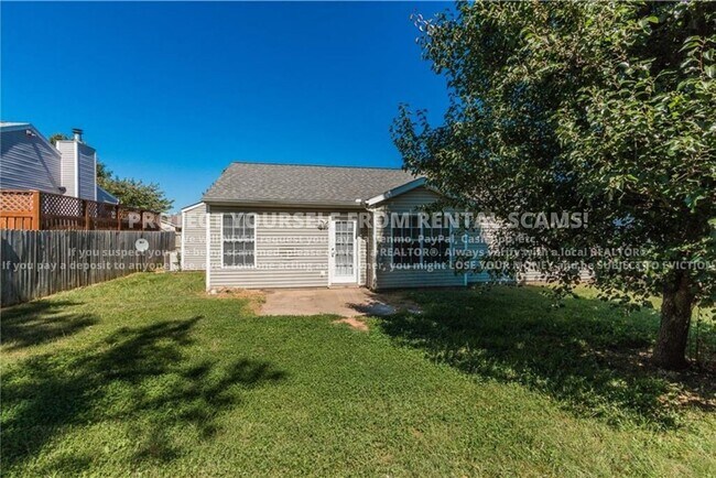 Building Photo - 3079 W Essex Dr