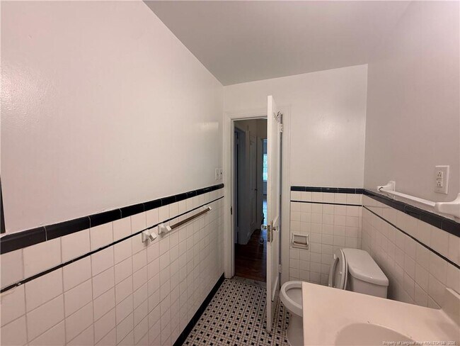 Building Photo - 115 S Tarboro St