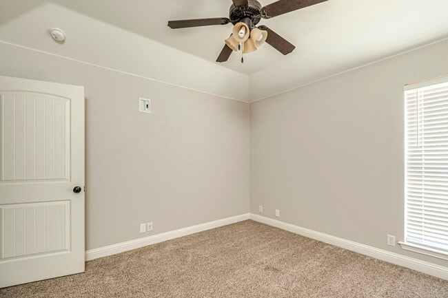 Building Photo - 2903 Savoy Pl