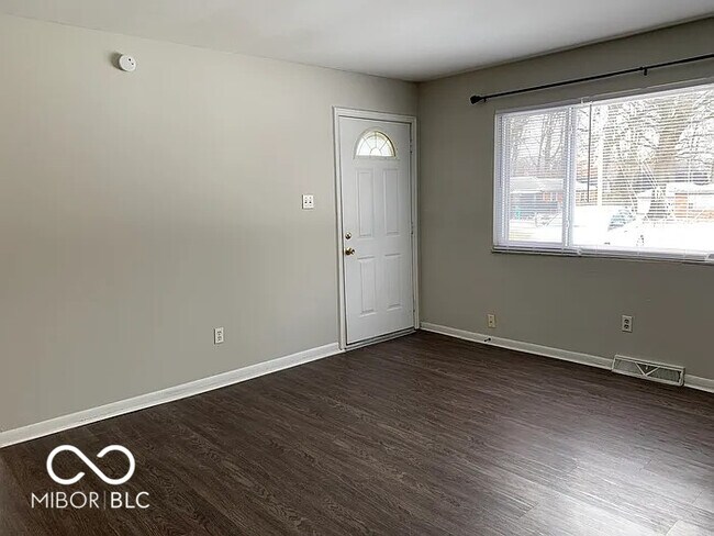 Building Photo - 1272 N Ridgeview Dr