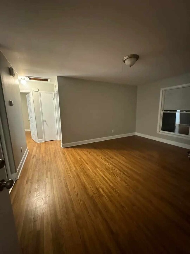 Building Photo - 6612 Woodstream Dr