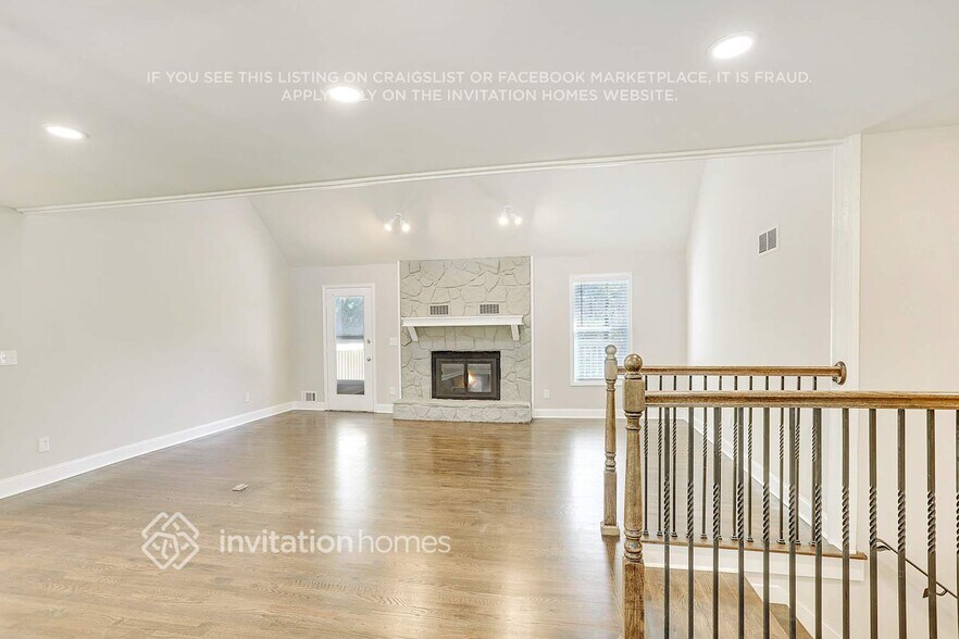 Building Photo - 5178 Rockbridge Dr