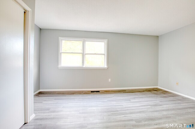 Building Photo - 76 Caesar Dr
