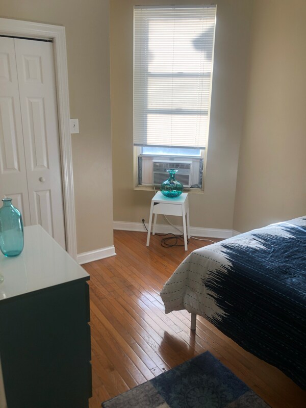 Building Photo - 6630 S Ingleside Ave