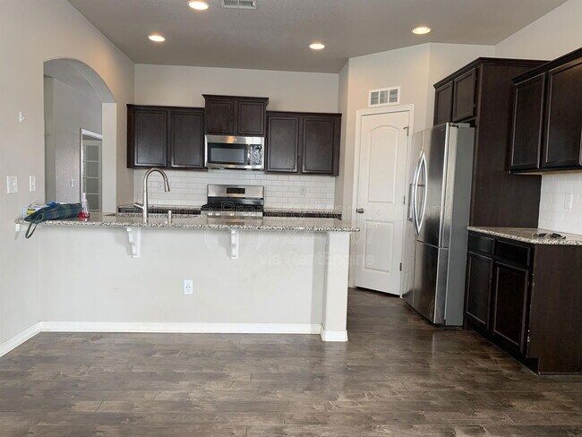 Building Photo - 8885 Vanderwood Rd