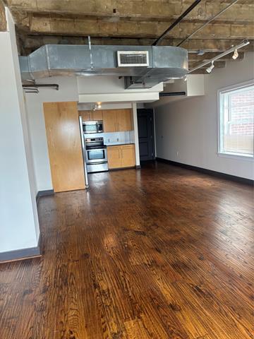 Building Photo - 329 E Colorado Blvd