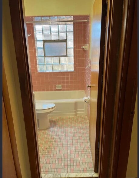 Building Photo - 2326 Fairy Bell Dr