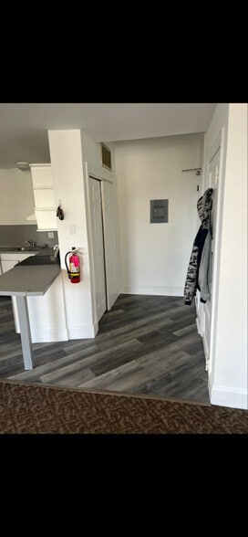 Building Photo - 11 S 2nd St