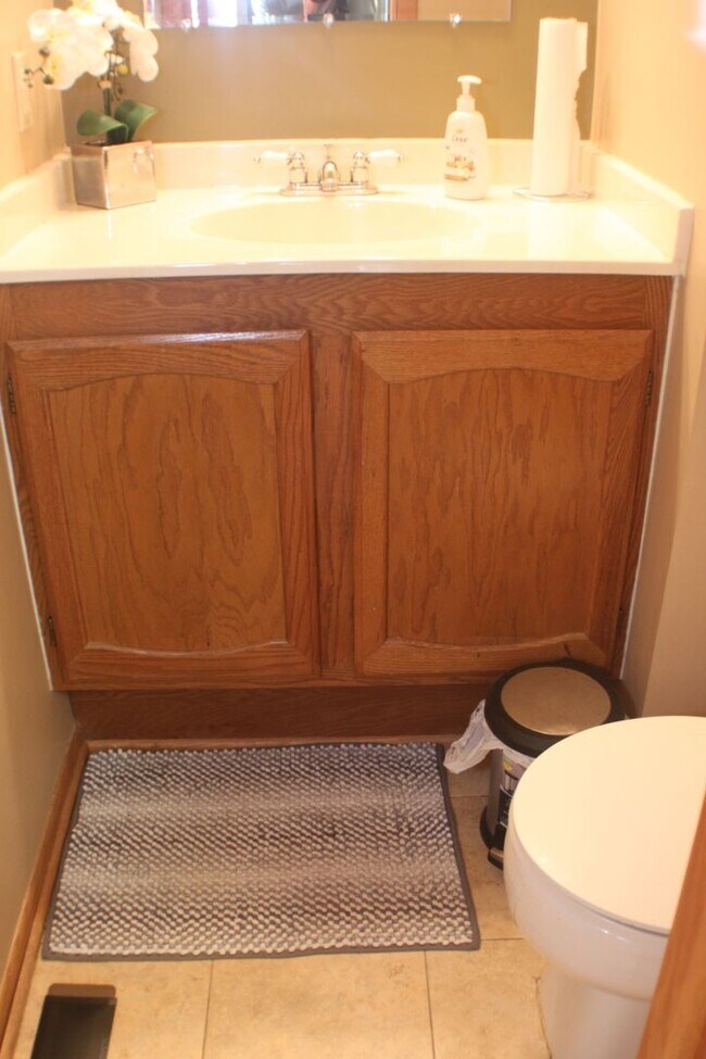 Building Photo - ***$500.00*** off June rent for signed lea...