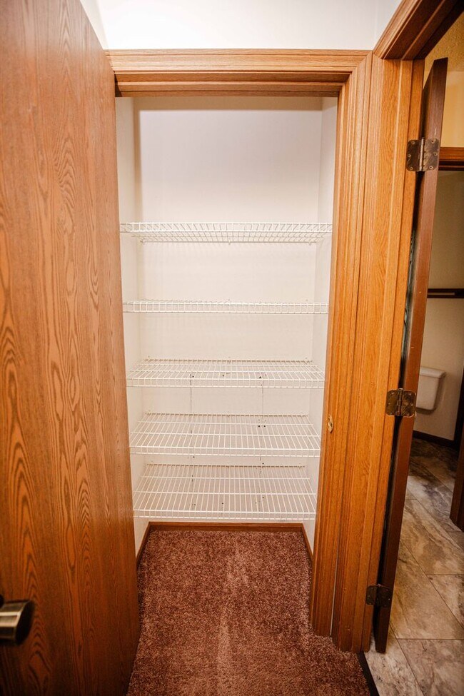 Building Photo - 4208 Foxfire Ct