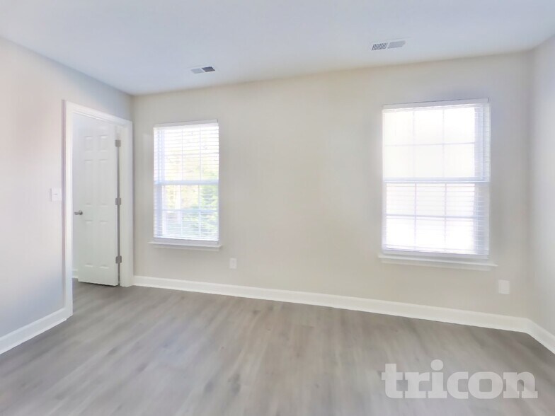 Building Photo - 1032 Crowders Woods Dr