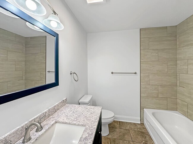 Building Photo - Newer construction-3 bedroom, 2 bath!