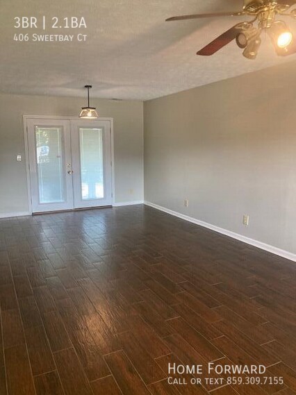 Building Photo - 406 Sweetbay Ct