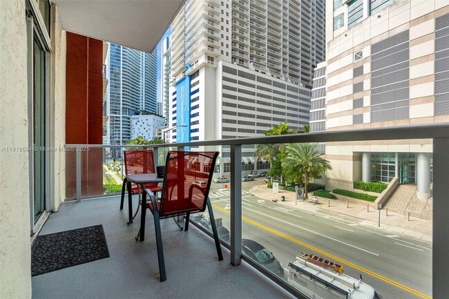 Building Photo - 1155 Brickell Bay Dr