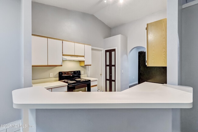 Building Photo - 13002 Viburnum Dr S