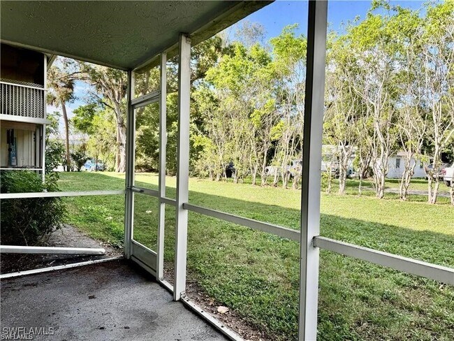 Building Photo - 1849 Maravilla Ave