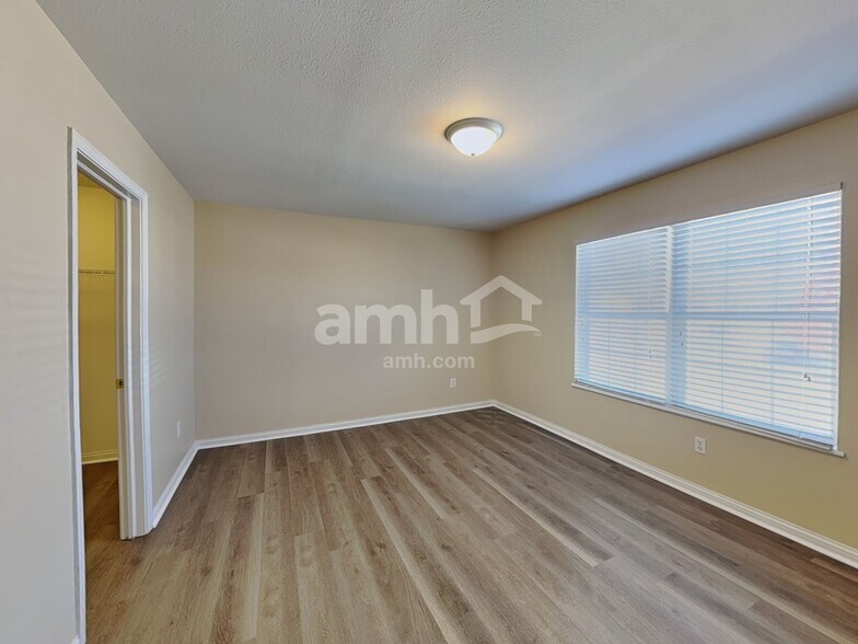 Building Photo - 6385 Matcumbe Way