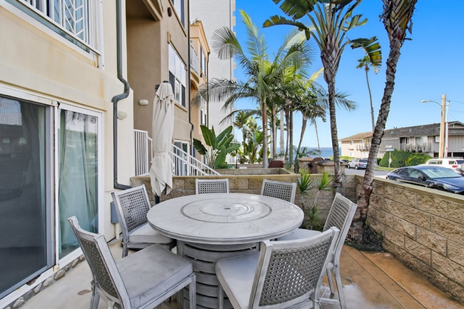 Building Photo - Steps from the Sand - Pacific Beach Townhome, Offered Fully or Partially Furnished
