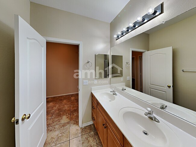 Building Photo - 7316 W Maldonado Rd