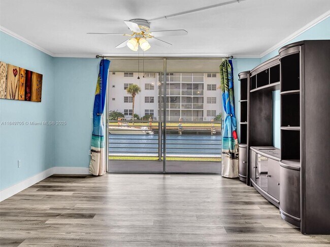 Building Photo - 3600 NE 170th St