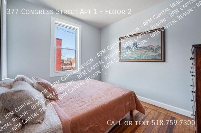 Building Photo - 377 Congress St