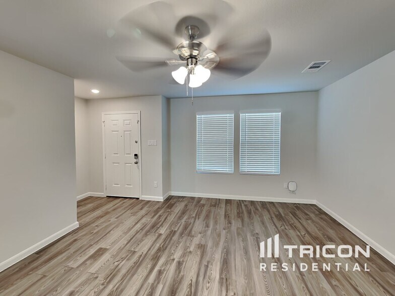 Building Photo - 414 Aberdeen Dr