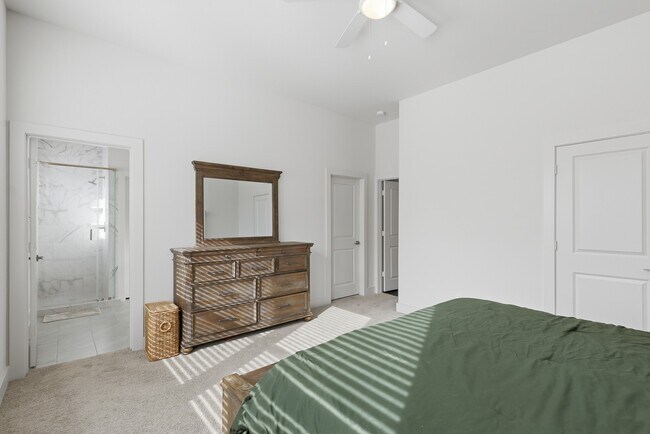 Building Photo - 5264 Texas St