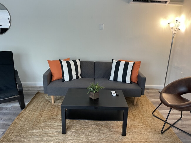 Building Photo - 2635 SW 24th Ave