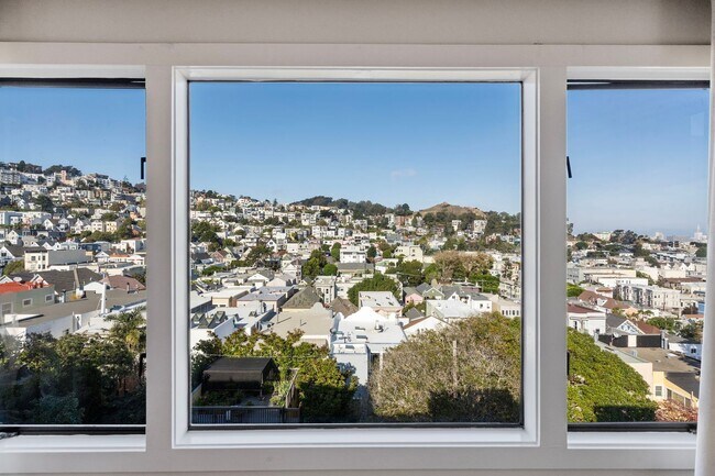 Building Photo - Eureka Valley/Castro 4 Bed + Bonus Room, 3 Bath, 2 Car Garage, City & Valley Views