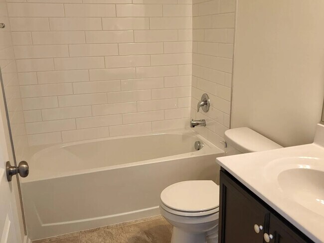 Building Photo - 12229 Dutch Elm Cir