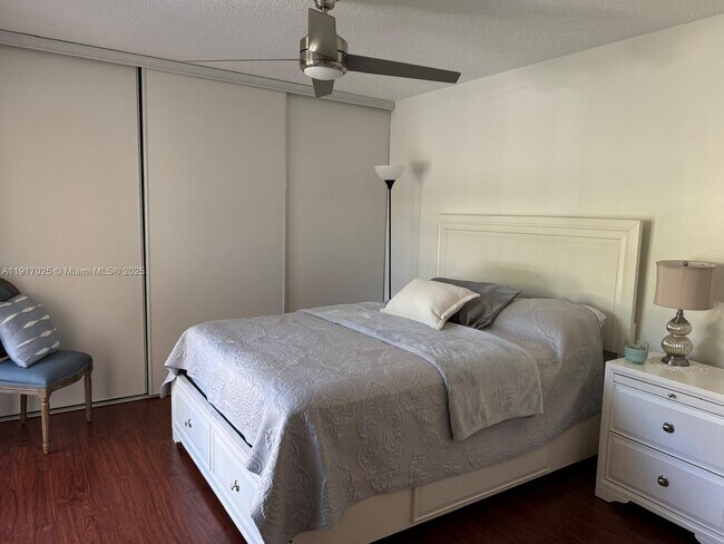 Building Photo - 3451 NW 47th Ave