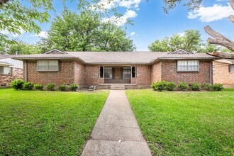 Building Photo - 7546 Brentcove Cir