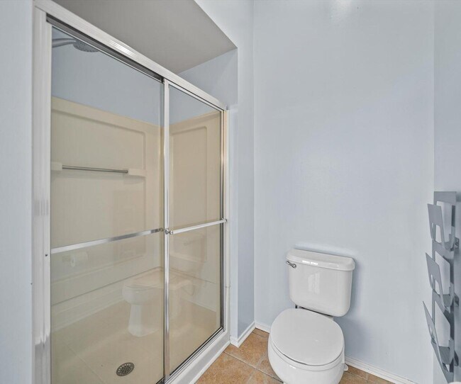 Building Photo - 1696 Reserve Ct
