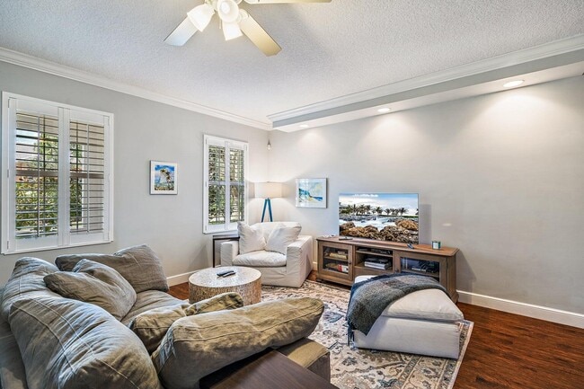 Building Photo - 3239 E Community Dr