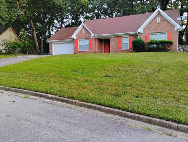 Building Photo - 1986 Lou Dr SE